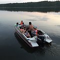 Motorówka na wynajem nad jeziorakiem letnisko bajka , wypożyczalnia motorówek , rejsy motorówkami iława , iława czarter , wynajem motorówek , szybkie łodzie jeziorak ,czarter motorówek na mazurach . Makowo motorówki .maxum 1700 xr