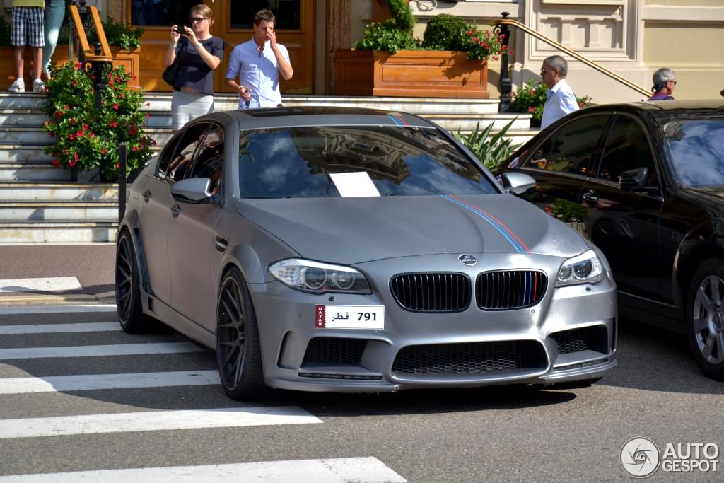 BMW m5 цвет хаки